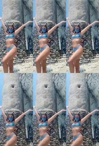 4. Sexy Hannah Ann Sluss Shows Butt at the Beach