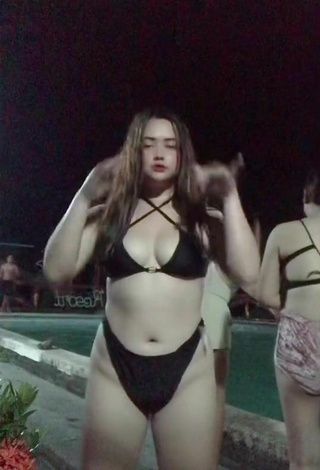 Hottie Delacruz Jane Pauline Shows Cleavage in Black Bikini at the Swimming Pool
