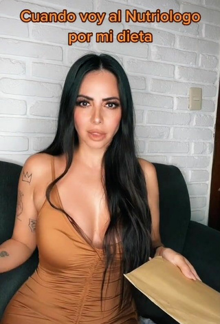 3. Sexy Jimena Sánchez Shows Cleavage in Brown Dress
