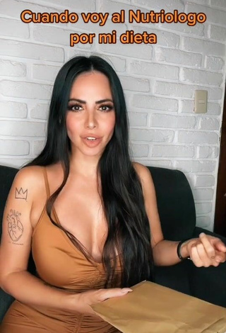 6. Sexy Jimena Sánchez Shows Cleavage in Brown Dress