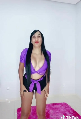 6. Hottest Karollyny Campos Shows Cleavage in Violet Crop Top and Bouncing Boobs
