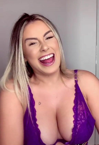 3. Hot Laura Branquinho Shows Cleavage in Violet Bra and Bouncing Boobs