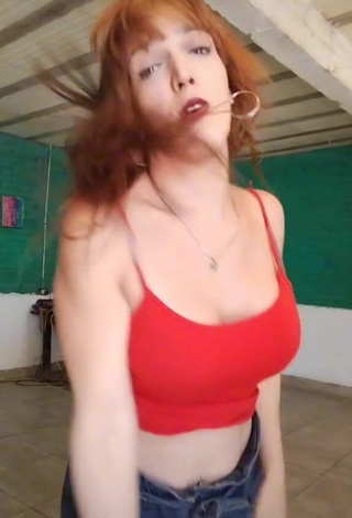 6. Sexy Libertad Alma Shows Cleavage in Red Crop Top