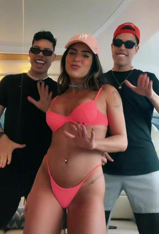 3. Sexy Luana Targinno in Pink Bikini