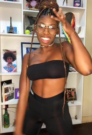 Sweetie MC Soffia Shows Cleavage in Black Bikini Top and Bouncing Boobs