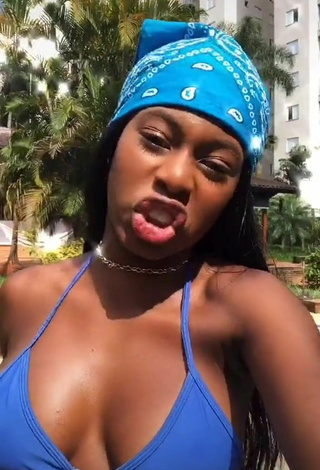 6. Cute MC Soffia in Blue Bikini Top and Bouncing Breasts