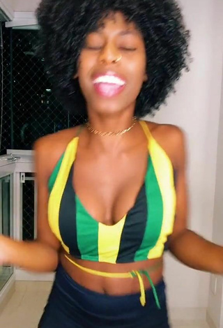 1. Sweetie MC Soffia Shows Cleavage in Striped Crop Top and Bouncing Boobs