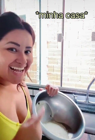 3. Sexy Mylena Siocchi Shows Cleavage in Yellow Top