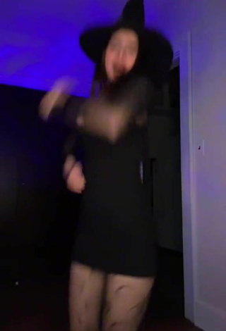 6. Sexy Naomi in Black Dress