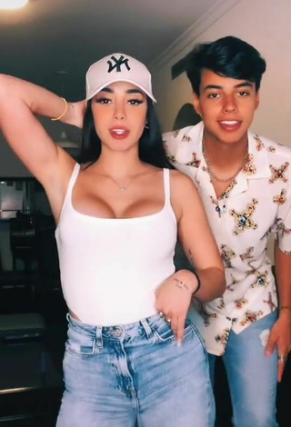 2. Sexy Poleth Villalba Shows Cleavage in White Top