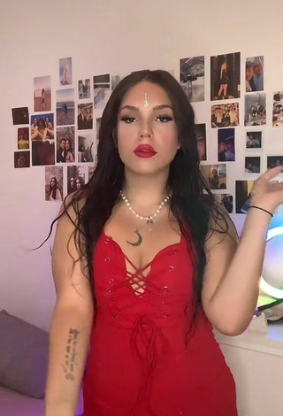 5. Sexy Selena Milán in Red Dress