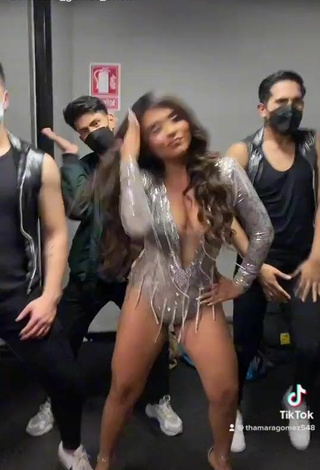 4. Sexy Thamara Gómez Shows Cleavage in Silver Bodysuit