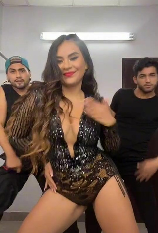 Sexy Thamara Gómez Shows Cleavage in Black Overall