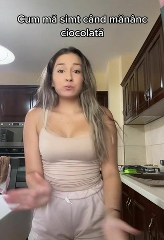 5. Cute Andreeacorb Shows Cleavage in Beige Top and Bouncing Boobs