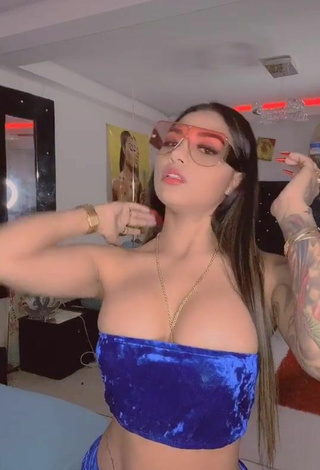 Beautiful Anyuri Lozano Shows Cleavage in Sexy Blue Tube Top