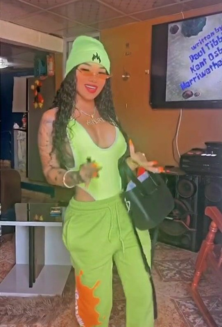 3. Sexy Anyuri Lozano Shows Cleavage in Lime Green Swimsuit