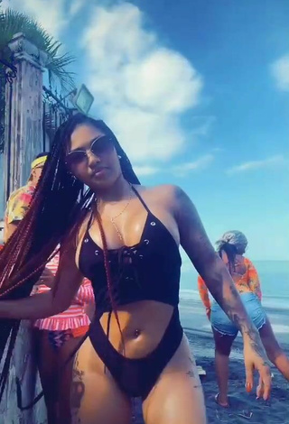Sweetie Anyuri Lozano Shows Cleavage in Black Bikini at the Beach