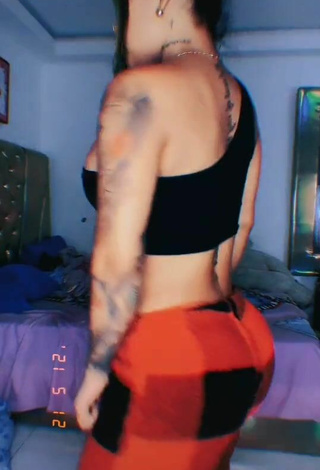 1. Cute Anyuri Lozano Shows Big Butt