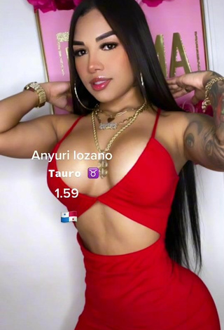 3. Hottie Anyuri Lozano Shows Cleavage in Red Dress