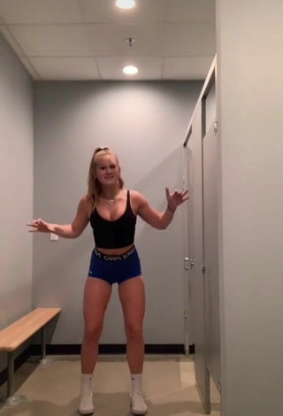 6. Sweetie Caiti Mackenzie Shows Cleavage in Black Crop Top and Bouncing Tits