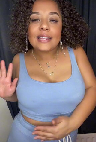 4. Sweetie Carey Viller Shows Cleavage in Blue Crop Top and Bouncing Boobs
