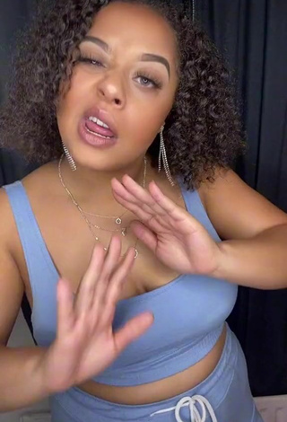5. Sweetie Carey Viller Shows Cleavage in Blue Crop Top and Bouncing Boobs