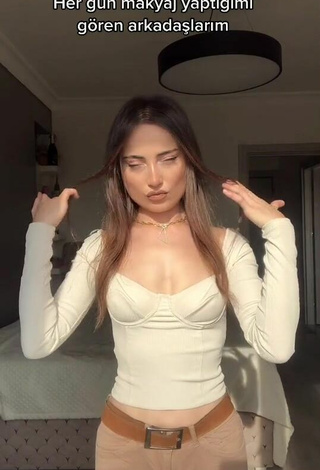 2. Beautiful Ceylan Shows Cleavage in Sexy White Crop Top