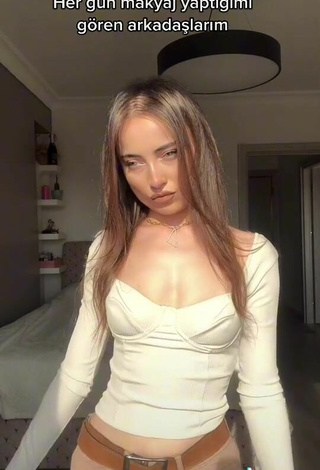 5. Beautiful Ceylan Shows Cleavage in Sexy White Crop Top