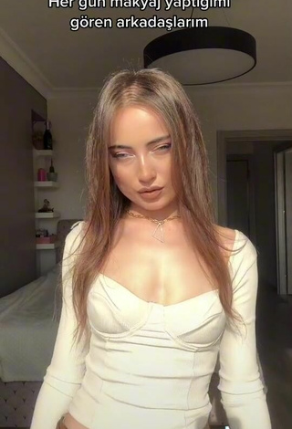6. Beautiful Ceylan Shows Cleavage in Sexy White Crop Top