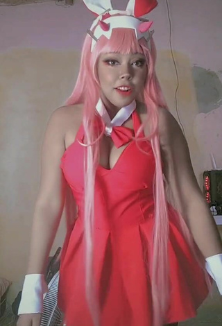 2. Dezza.cosplay Demonstrates Cute Cosplay