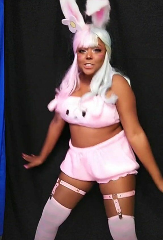 1. Alluring Dezza.cosplay Shows Cosplay and Bouncing Breasts