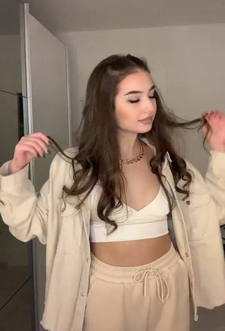 Hot Eva Bordianu Shows Cleavage in White Crop Top and Bouncing Boobs