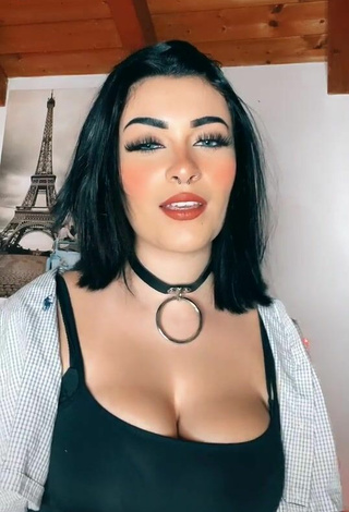 2. Hottie Gaia Macula Shows Cleavage in Black Crop Top and Bouncing Tits