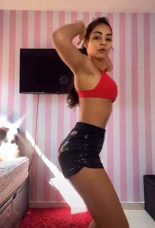 3. Amazing Ingrid Muniz in Hot Red Bikini Top while Twerking