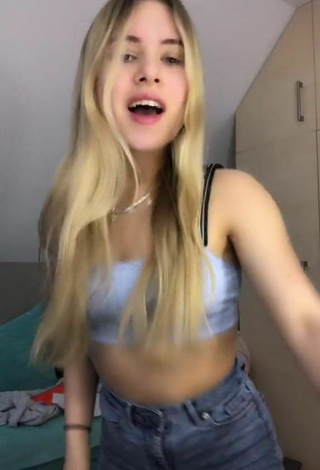 Cute Isabell Mill in Blue Crop Top
