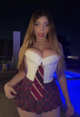 3. Sweetie Katiana Kay Shows Cleavage in White Corset and Bouncing Tits at the Pool