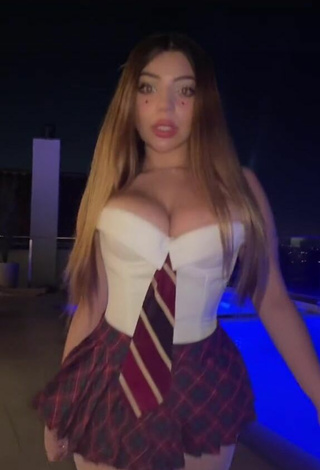 4. Sweetie Katiana Kay Shows Cleavage in White Corset and Bouncing Tits at the Pool
