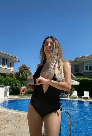 3. Hot krtlkumsal Shows Cleavage in Black Swimsuit and Bouncing Tits at the Pool