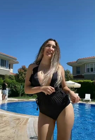 5. Hot krtlkumsal Shows Cleavage in Black Swimsuit and Bouncing Tits at the Pool