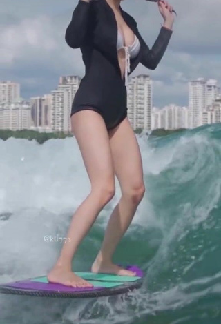 4. Cute kti772 Shows Cleavage in Grey Bikini Top in the Sea