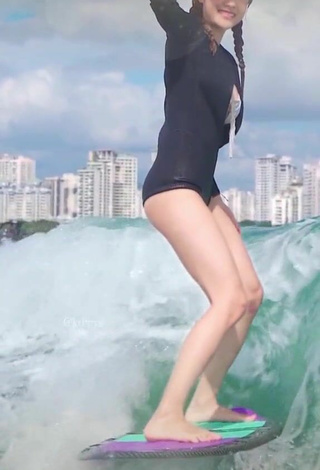 5. Hot kti772 Shows Cleavage in Grey Bikini Top in the Sea