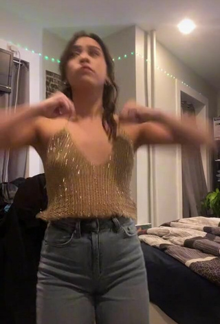 3. Cute Lilratpiss in Crop Top No  Bra and Bouncing Tits