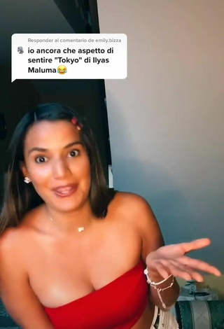2. Sexy Nathaly Teran Shows Cleavage in Red Tube Top