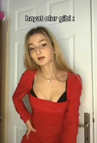 6. Sexy Övgü Aykan Shows Cleavage in Red Dress