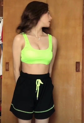 Amazing Paulaxdrea Shows Cleavage in Hot Lime Green Sport Bra and Bouncing Boobs