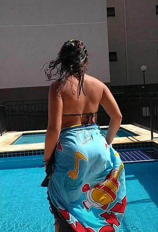 4. Cute Raquel Toledoh in Black Bikini Top at the Pool and Bouncing Boobs while Twerking