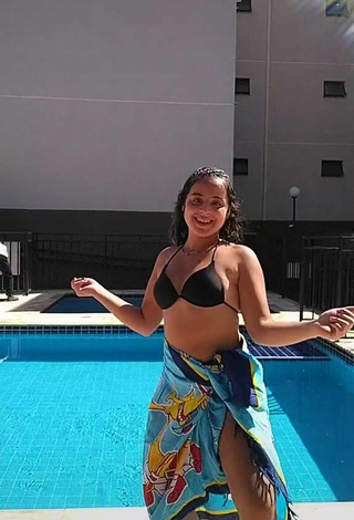 5. Hot Raquel Toledoh Shows Cleavage in Black Bikini Top at the Pool