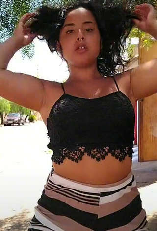 Hot Raquel Toledoh Shows Butt