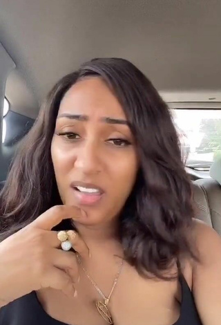 4. Beautiful Juliet Ibrahim Shows Cleavage in a Car