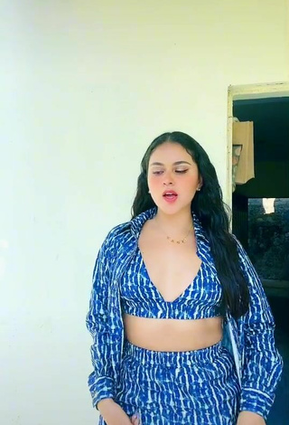 3. Sexy Soydanielikald in Crop Top
